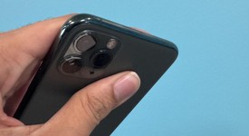 Good
													Apple iPhone 11 Pro Max - Unlocked, Gold, 64 GB, A2161, photo 3 of 7