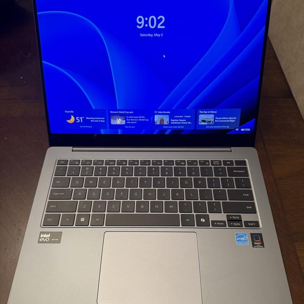 Samsung Galaxy Book4 Pro - 512 GB, Moonstone Gray, 16 GB, Intel Core Ultra 7, 14 inch