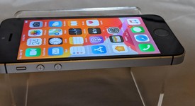 Fair
													Apple iPhone SE 1st Gen 2016 - T-Mobile, Grey, 16 GB, A1662, photo 4 of 6