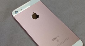 Mint
													Apple iPhone SE 1st Gen 2016 - Unlocked, Rose Gold, 16 GB, A1662, photo 4 of 8