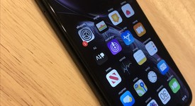 Mint
													Apple iPhone Xr - Verizon, Black, 64 GB, A1984, photo 5 of 7