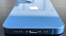 Mint
													Apple iPhone 13 Mini - Verizon, Blue, 128 GB, A2481, photo 4 of 9