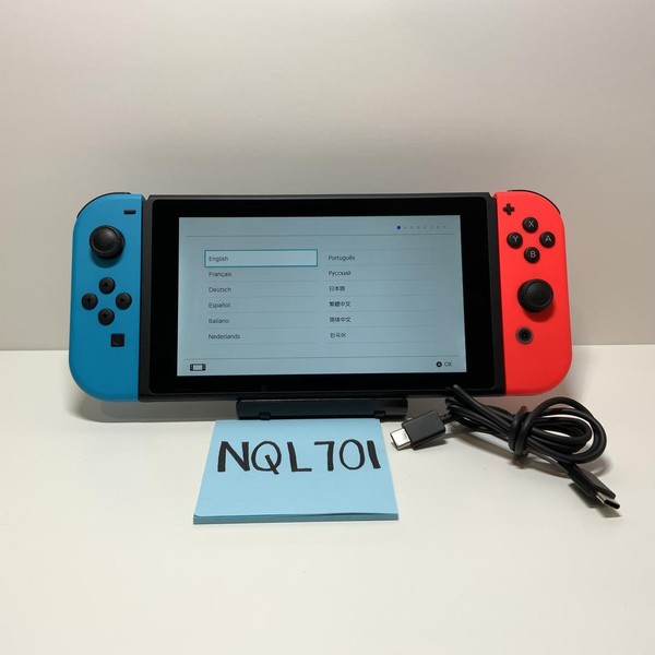 Nintendo Switch - 32 GB, Red & Blue