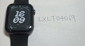 Good
													Apple Watch Series 4 44mm - Verizon, Gray, A1976 - Cellular, Aluminum, photo 2 of 8