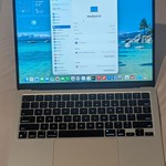 Good MacBook Air 2022 (M2) - 13 inch - 512 GB, Starlight, 8 GB, Apple M2