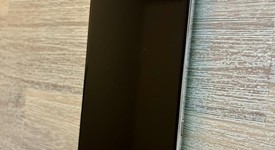 Good
													Samsung Galaxy S10e - Unlocked Non-US, White, 128 GB, 6 GB, SM-G970F/DS, Duos / Dual Sim, photo 5 of 9