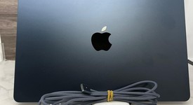 Good
													MacBook Air 2025 (M4) - 13" - Apple M4, Midnight, 256 GB, 16 GB, photo 1 of 9