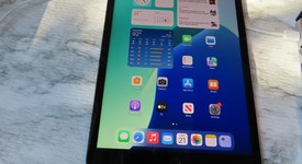 Fair
													Apple iPad 9th Gen - Unlocked, Gray, 64 GB, A2603, photo 1 of 5