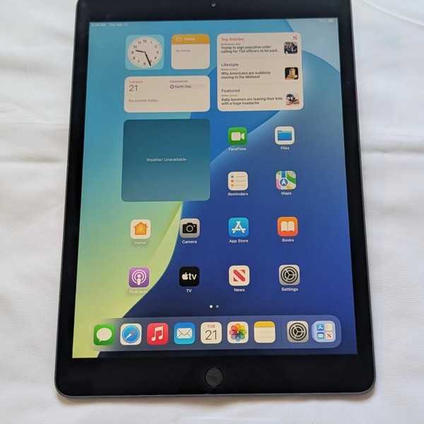 Apple iPad (7th Gen) - Verizon, 128 GB, Gray, A2200