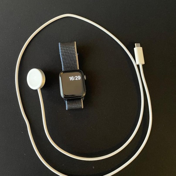 Apple Watch Series 6 40mm - Gray, A2291 - GPS, Aluminum