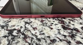 Good
													Apple iPad 10th Gen - Unlocked, Pink, 64 GB, A2757, photo 3 of 7