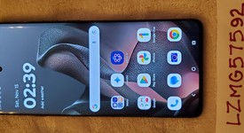 Mint
													Motorola Edge (2025) - Metro by T-Mobile, 256 GB, photo 5 of 6