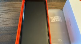 Mint
													OnePlus 7 Pro - Unlocked, Almond, 256 GB, 8 GB, photo 5 of 10