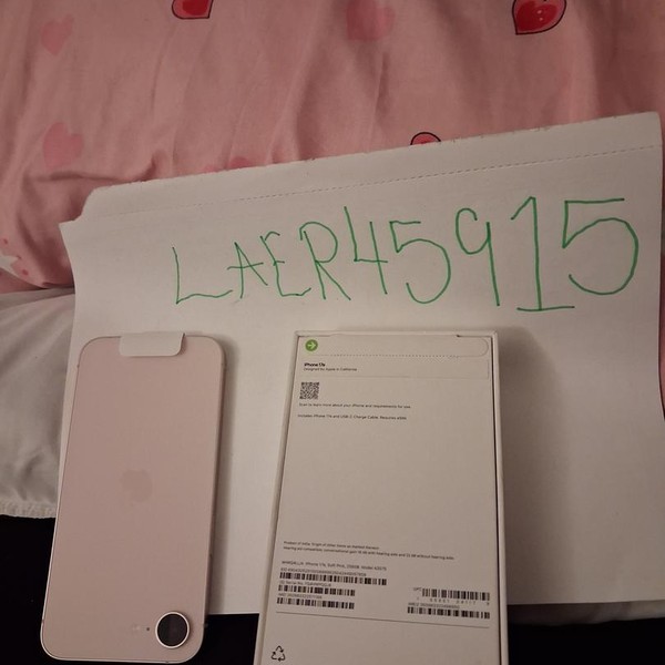 Apple iPhone 17e - US Cellular, 256 GB, Pink, A3575
