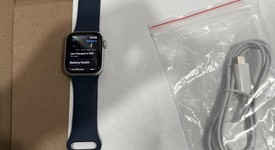 Mint
													Apple Watch SE 2nd Gen 40mm - Silver, A2722 - GPS, Aluminum, photo 2 of 5