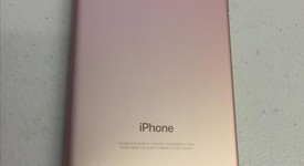 Good
													Apple iPhone 7 - Sprint, Rose Gold, 32 GB, A1660, photo 3 of 6