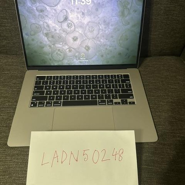 MacBook Air 2024 (M3) - 15 inch - 512 GB, Starlight, 16 GB, Apple M3, 10-core GPU