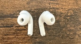 Used
													Apple AirPods Pro 2 - Lightning, photo 5 of 11