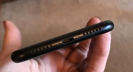 Good
													Apple iPhone Xr - US Cellular, Black, 64 GB, A1984, photo 4 of 7