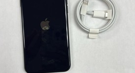 Mint
													Apple iPhone SE 3rd Gen 2022 - Unlocked, Midnight, 64 GB, A2595, photo 1 of 9