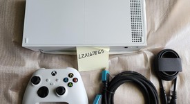 Mint
													Xbox Series S (2020) - White, 512 GB, photo 3 of 3