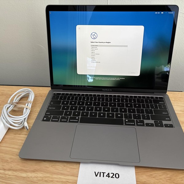 MacBook Air 2020 - 13 inch - Apple M1, Gray, 256 GB, 16 GB