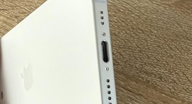 Mint
													Apple iPhone 16 - Unlocked, White, 128 GB, A3081, photo 4 of 5