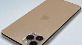 Good
													Apple iPhone 11 Pro Max - Unlocked, Gold, 64 GB, A2161, photo 3 of 6