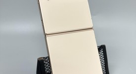 Good
													Samsung Galaxy Z Flip4 5G - AT&T, Rose Gold, 128 GB, 8 GB, SM-F721U, photo 2 of 7