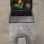 Good MacBook Pro 2018 (With Touch Bar) - 13 inch - 512 GB, Gray, 16 GB, Intel Core i7