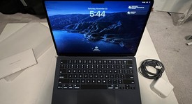 Mint
													MacBook Air 2025 (M4) - 13" - Apple M4, Midnight, 256 GB, 16 GB, photo 3 of 16