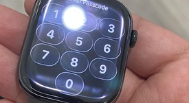 Good
													Apple Watch Series 10 46mm - Unlocked, Slate, A3003 - Cellular, Titanium, photo 4 of 17