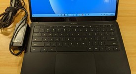 Good
													Google Pixelbook Go - Core m3, Black, 64 GB, 8 GB, photo 1 of 11
