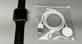 Good
													Apple Watch Series 6 40mm - Verizon, Graphite, A2293 - Cellular, Stainless Steel, photo 2 of 4