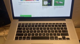 Good
													MacBook Pro 2015 (Retina) - 15" - Silver, 256 GB, 16 GB, photo 1 of 11