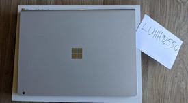 Good
													Microsoft Surface Book 2 13.5" - I7, 512 GB, 16 GB, photo 4 of 9