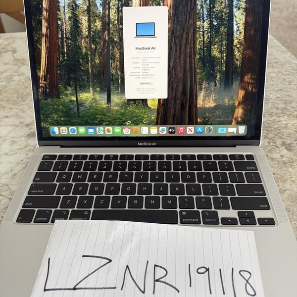 MacBook Air 2020 - 13 inch - 256 GB, Silver, 8 GB, Intel Core i3