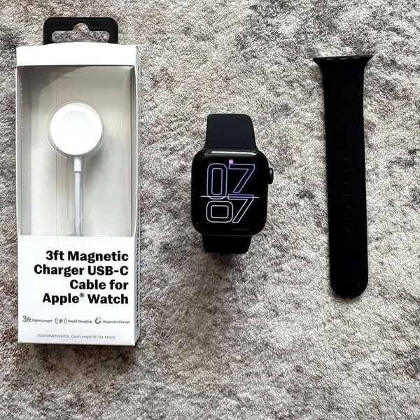 Apple Watch SE (3rd Gen) 40mm - Unlocked, Midnight, A3326 - Cellular