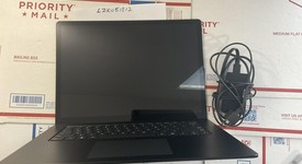 Good
													Microsoft Surface Laptop 3 - I7, Black, 256 GB, 16 GB, 15", photo 1 of 10