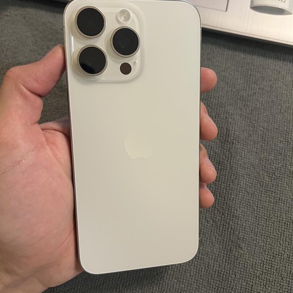 Apple iPhone 15 Pro Max - Unlocked, 256 GB, White, A2849