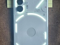Nothing Phone (2)