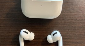 Used
													Apple AirPods Pro - Wireless Case, photo 2 of 5