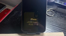 Good
													Apple iPhone 4 - Unlocked, Black, 8 GB, A1332, GSM, photo 3 of 4
