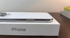 Good
													Apple iPhone 16 Pro - Unlocked, White, 1 TB, A3083, photo 3 of 14