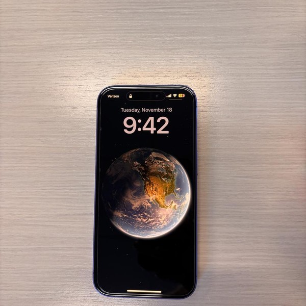 Apple iPhone 16 - Verizon, 256 GB, Ultramarine, A3081