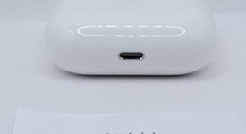 Used
													Apple AirPods Pro 2 - Lightning, photo 2 of 17