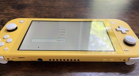 Good
													Nintendo Switch Lite - Yellow, photo 3 of 6
