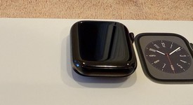 Mint
													Apple Watch Series 8 45mm - Unlocked, Graphite, A2774 - Cellular, Stainless, photo 4 of 12