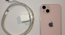 Mint
													Apple iPhone 13 - Unlocked, Pink, 128 GB, A2482, photo 2 of 6