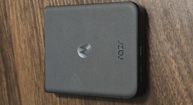 Mint
													Motorola Razr (2024) - Metro by T-Mobile, Gray, 256 GB, 8 GB, photo 5 of 6